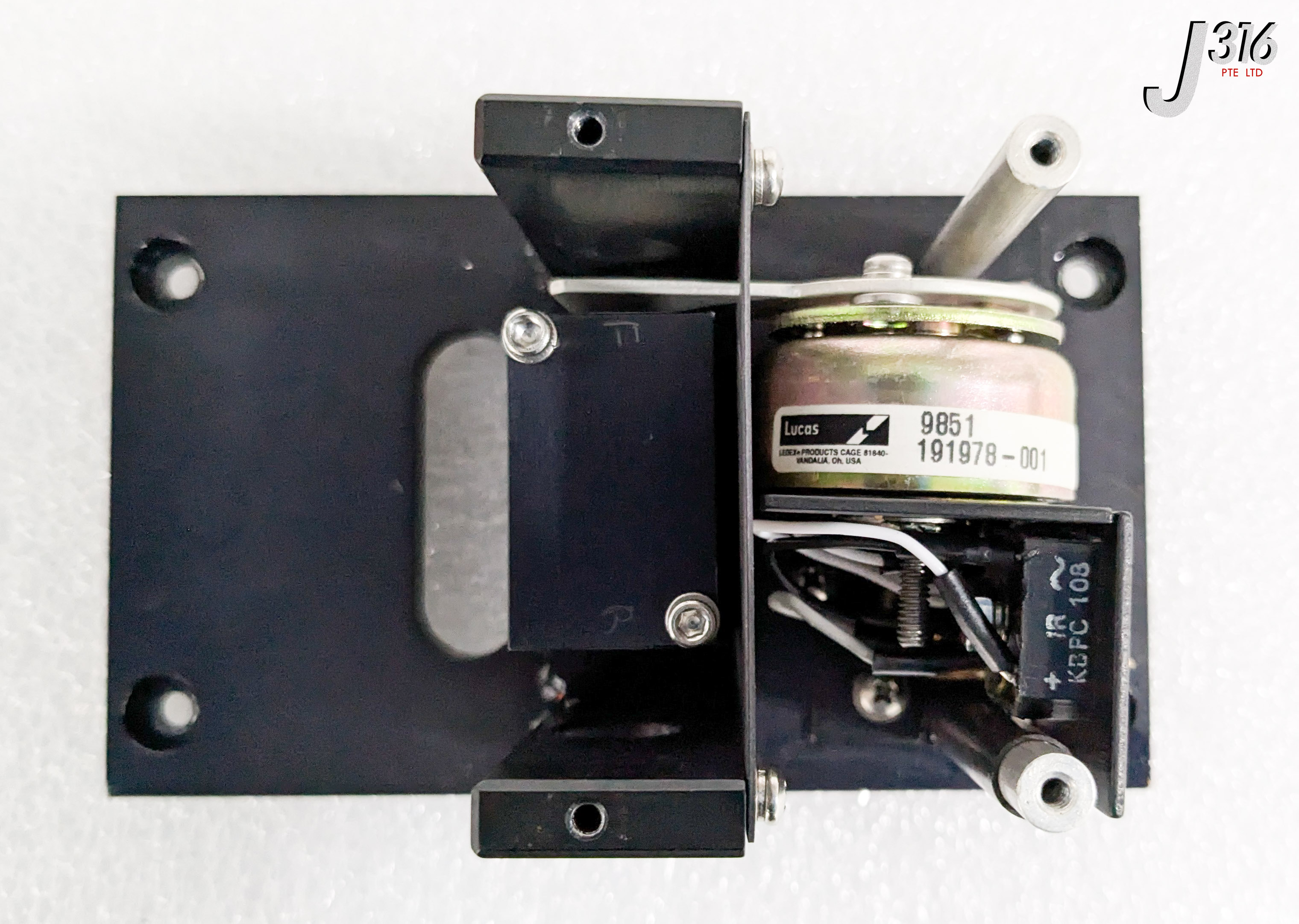 ？ 37158 QUANTRONIX SHUTTER/POLARIZER FOR CAMERA, W/O LENS, SHUTTER